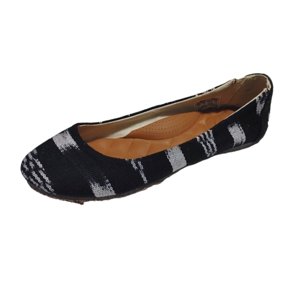 Reef Bella Costas Black & White Cushioned Ballet Flats Women's Size 7 NWT - Picture 3 of 12